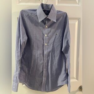 Men’s Vineyard Vines slim fit button up shirt. Size XS